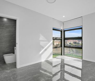 Family Home - Photo 6