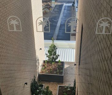 Stylish Apartment for Lease in West Lakes! - Photo 6