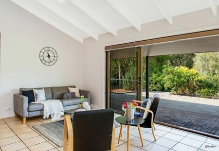 Private Hinterland Retreat with Stunning Pool and Bali Hut - Photo 3