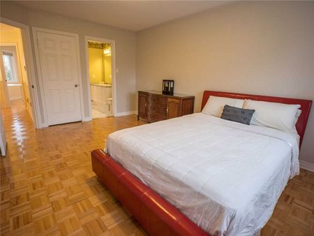 For Lease - 14 Montesano Crescent, Richmond Hill, Ontario - Photo 4