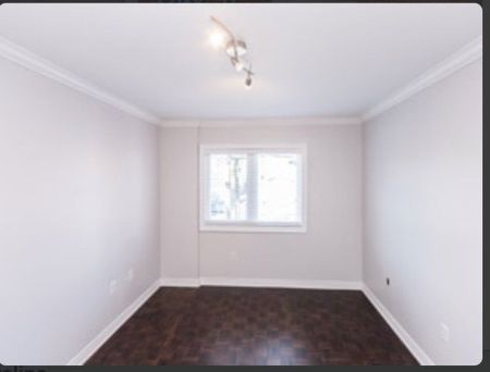 For Lease - 714R Dufferin Street, Toronto, Ontario - Photo 3