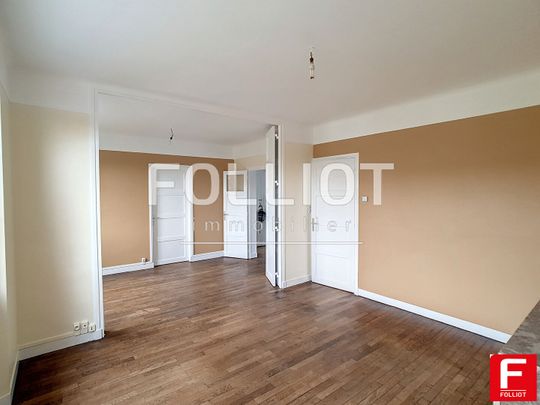 A LOUER - Proche centre ville de VIRE - Beau T2 de 61 m² - Photo 1