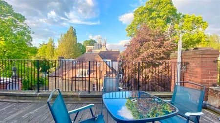 Finchley Road, London, NW3 - Photo 4