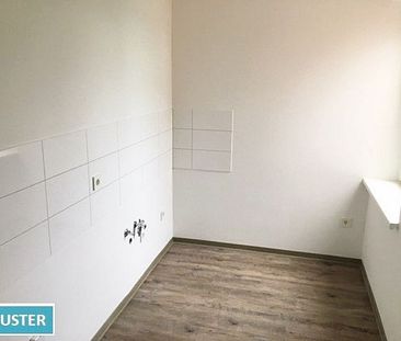 Wer will mich!? Ansprechende 2-Zimmer-Dachgeschosswohnung - Photo 1