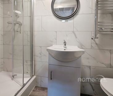 property to rent - Photo 1