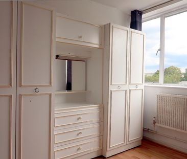 Room in a Shared Flat, International Students Or Full Time , SE17 - Photo 2
