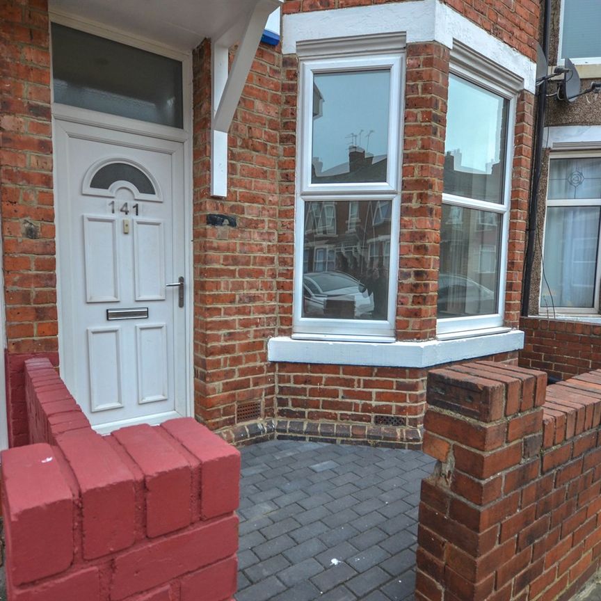 2 bed flat to rent in St Vincent Street, South Shields, NE33 - Photo 1
