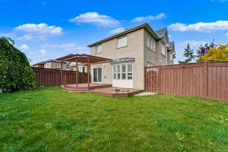 For Lease - 1032 Blueheron Boulevard Unit# Main, Mississauga, Ontario - Photo 4