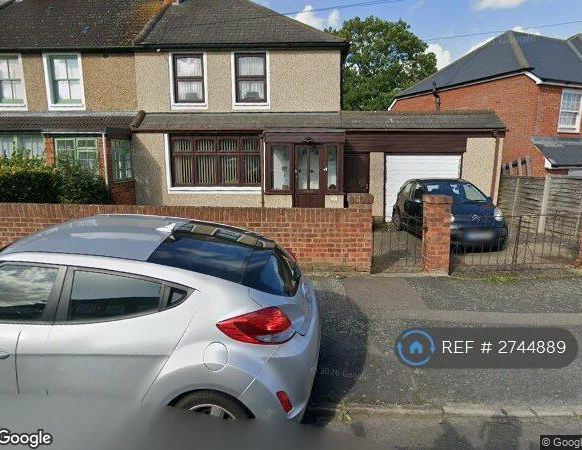 1 bedroom in a house share to rent - Photo 1