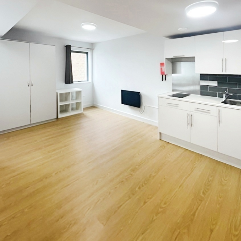 1 bedroom apartment to rent - Photo 1