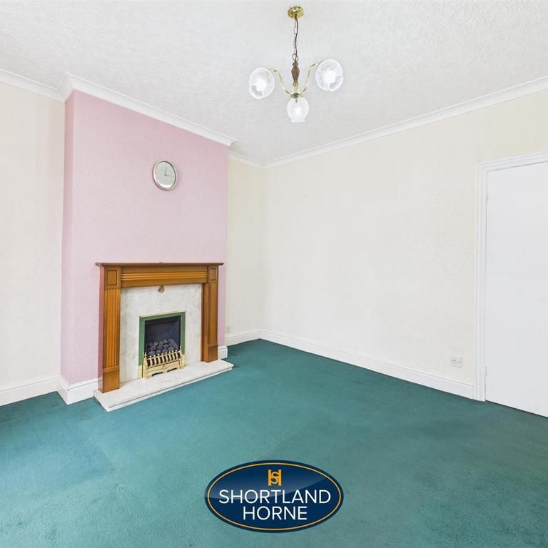4 bedroom terraced house to rent - Photo 1
