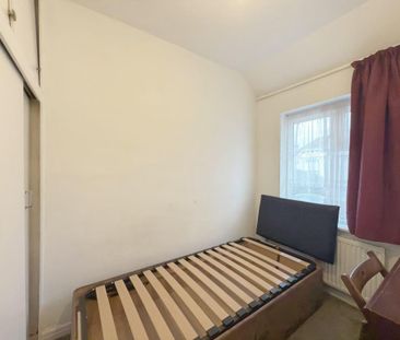 3 bedroom semi-detached house to rent - Photo 6