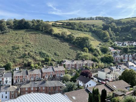 1 bedroom flat to rent - Photo 5