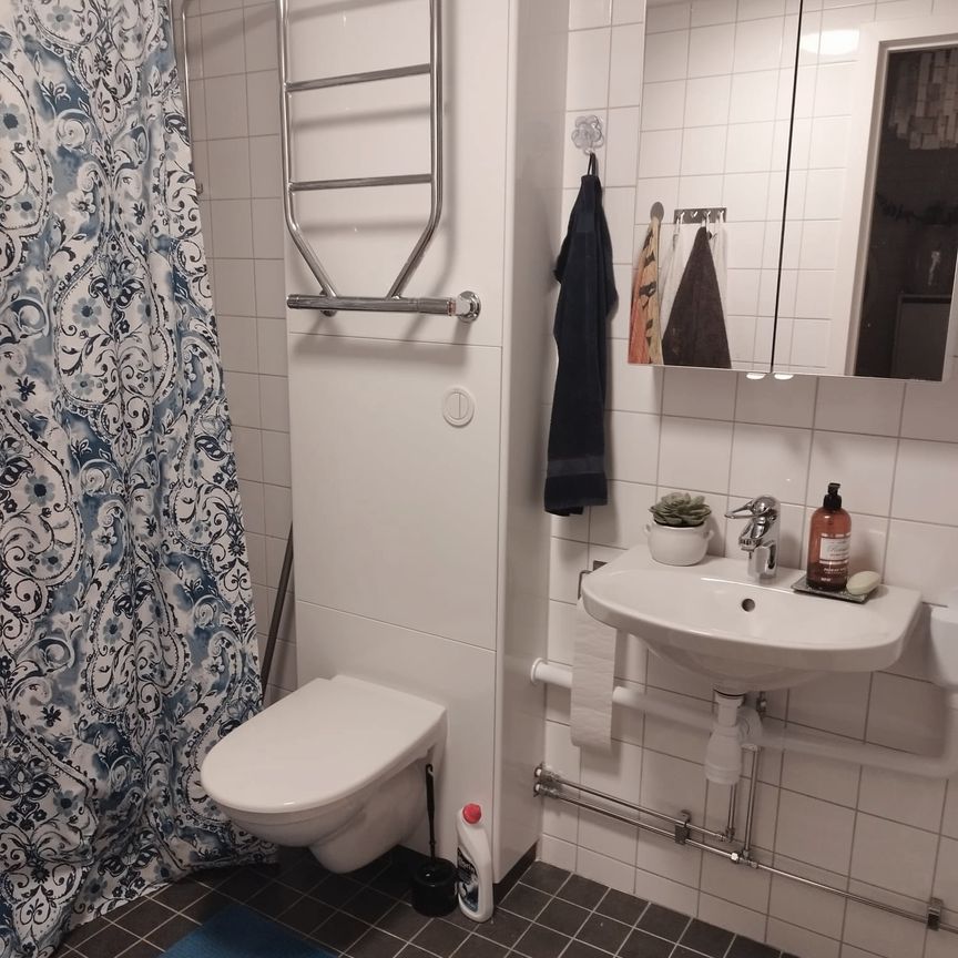 Bäckgårdsvägen, Vårby - Photo 1