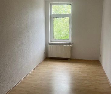 3 ZBK in Chemnitz * Bad mit Wanne und Fenster* und EBK* - Foto 1