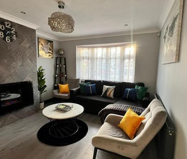 3 bedroom semi-detached house to rent - Photo 1