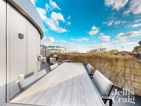206/706 Burwood Road, Hawthorn East - Photo 2