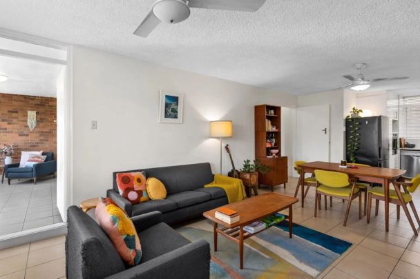 Light-Filled Two-Bedroom Apartment in Sought-After New Farm - Photo 1