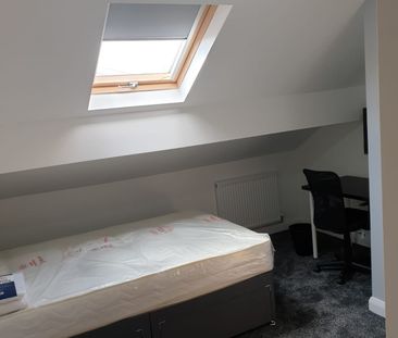 5 Bedroom House To Rent - Photo 6