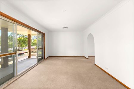 7 Carrick Close, Cardiff NSW 2285 - House For Rent | Domain - Photo 2