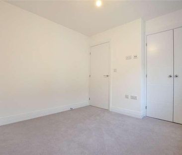 St Peters Quarter, Chertsey, Surrey, KT16 - Photo 5