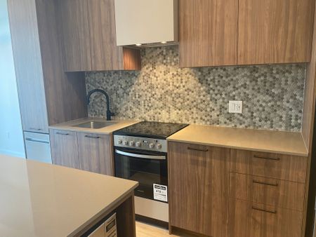 For Lease - 10 Lagerfeld Drive Unit# 301, Brampton, Ontario - Photo 5