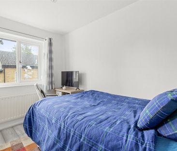 3 bedroom end of terrace house to rent - Photo 6