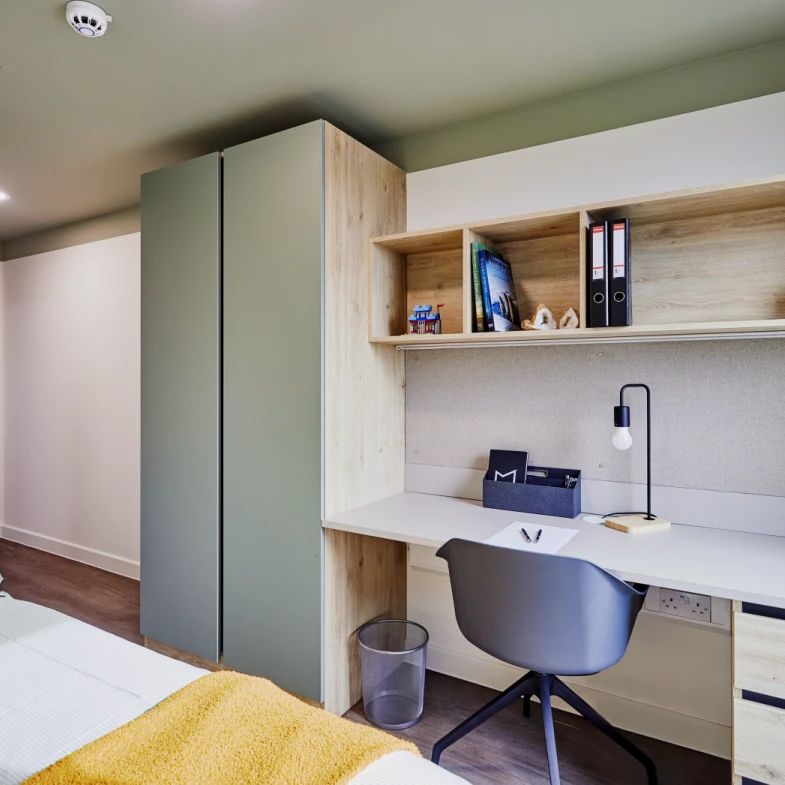 Deluxe Plus En-suite - Photo 1