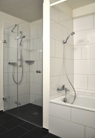 2.5 Zimmer, 76 m², 1. Stock - Photo 5