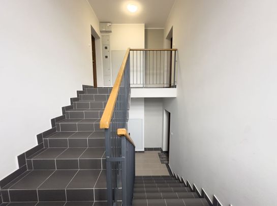 3 pokojowe mieszkanie przy ul. Arrmii Krajowej - Photo 1