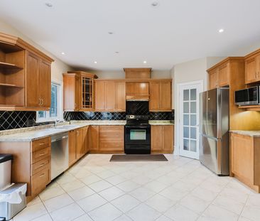 For Lease - 263 Deercroft Avenue, Barrhaven, Ontario - Photo 2