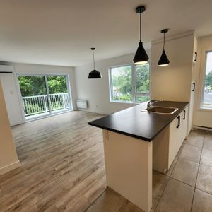 **3 ½ Avec BUREAU** Au Cœur De Ste-Foy - Photo 2