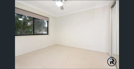 Beautiful Family Home - Photo 4