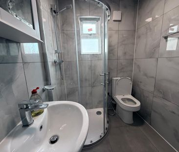 4 Bed Semi-Detached House, St Marys Road, IG1 - Photo 5