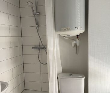 Location Appartement 1 pièce 22m² - Photo 2