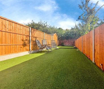 2 bedroom terraced house to rent - Photo 3