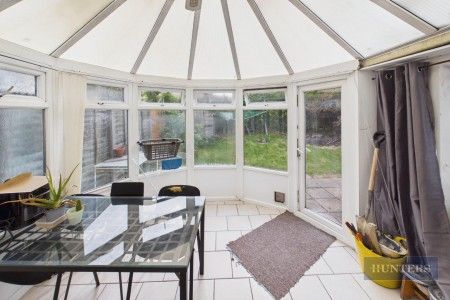 1 bedroom Flat To Rent Total Size: 1077 SQ FT - Photo 4