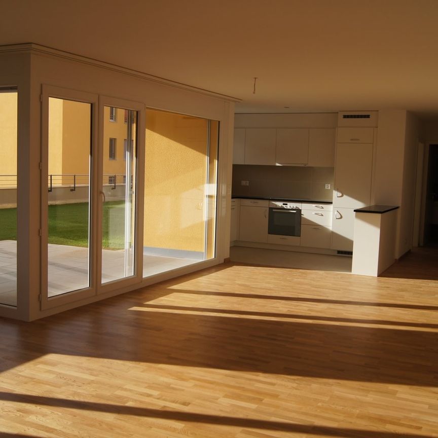 Geräumige, helle 2.5 Zimmerwohnung nahe Bahnhof - Photo 1