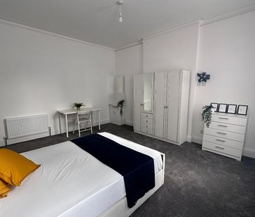 Room in a Shared House, Walm Lane, NW2 - Photo 3