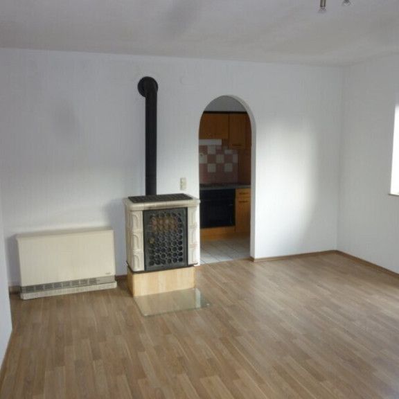 "GRÖDIG - Kleines 2 Zimmer Appartement mit Balkon und PKW-Stellplatz" - Photo 1
