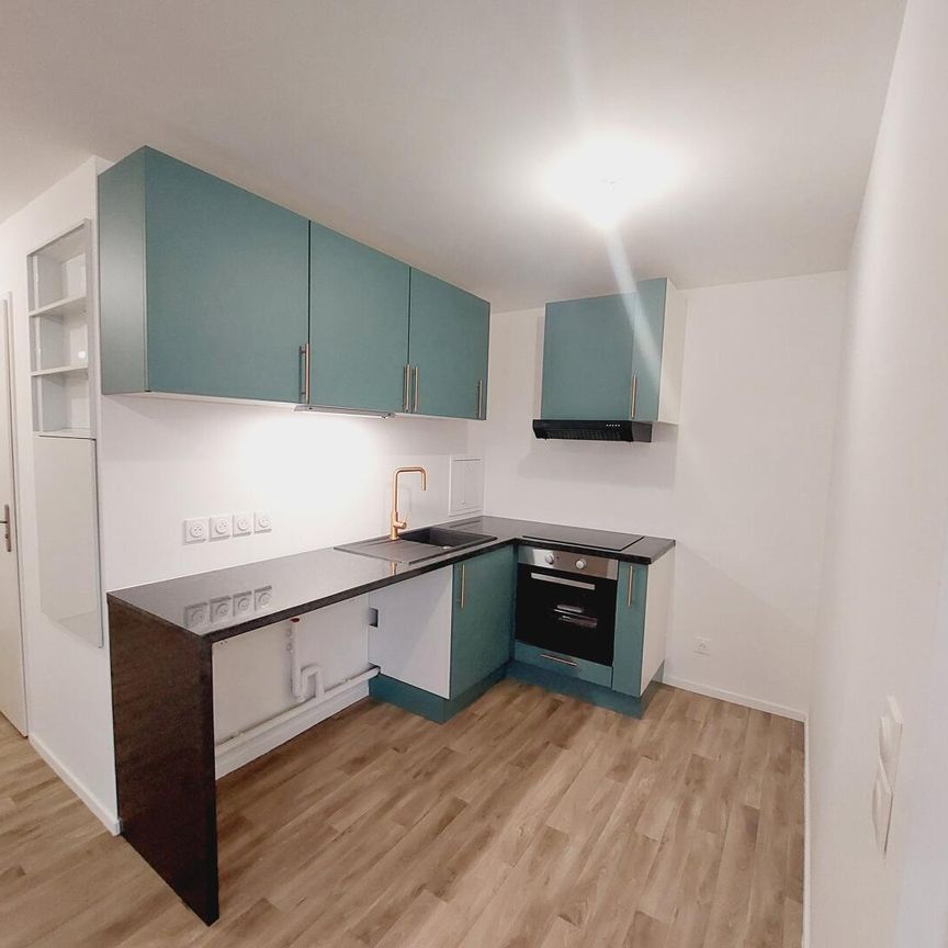 location Appartement T2 DE 46.67m² À ARPAJON - Photo 1