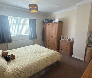 Manor Road, Rotherham, Brinsworth - Photo 3