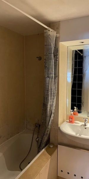 Rua Nóbrega e Sousa, Lisbon, Lisbon 1750-440 - Photo 1