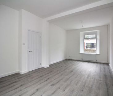 3 bedroom terraced house to rent - Photo 6