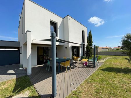 Location maison 5 pièces, 115.00m², Luçon - Photo 4