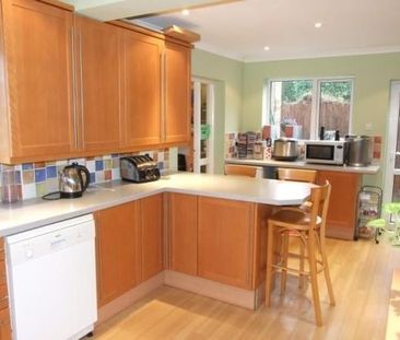 Room in a Shared House, Brill Close, CV4 - Photo 6