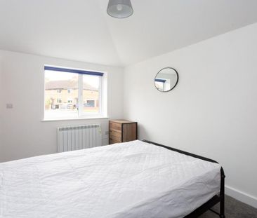 1 bedroom in a house share to rent - Photo 5