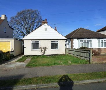 West Ewell, KT19 - Photo 3