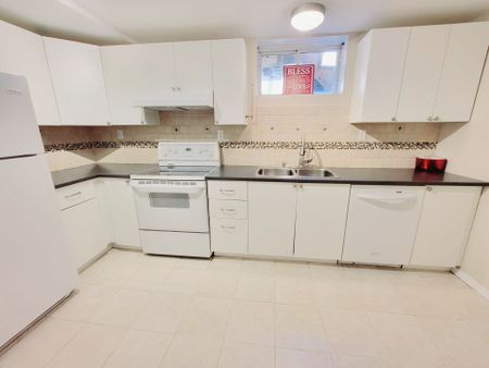 For Lease - 62 Laidlaw Drive Unit# bsmt, Barrie, Ontario - Photo 3