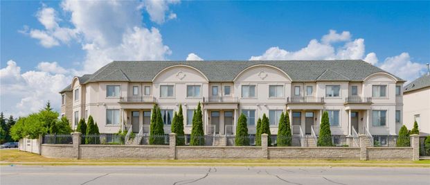 For Lease - 9133 Bayview Avenue Unit# TH76, Richmond Hill, Ontario - Photo 1